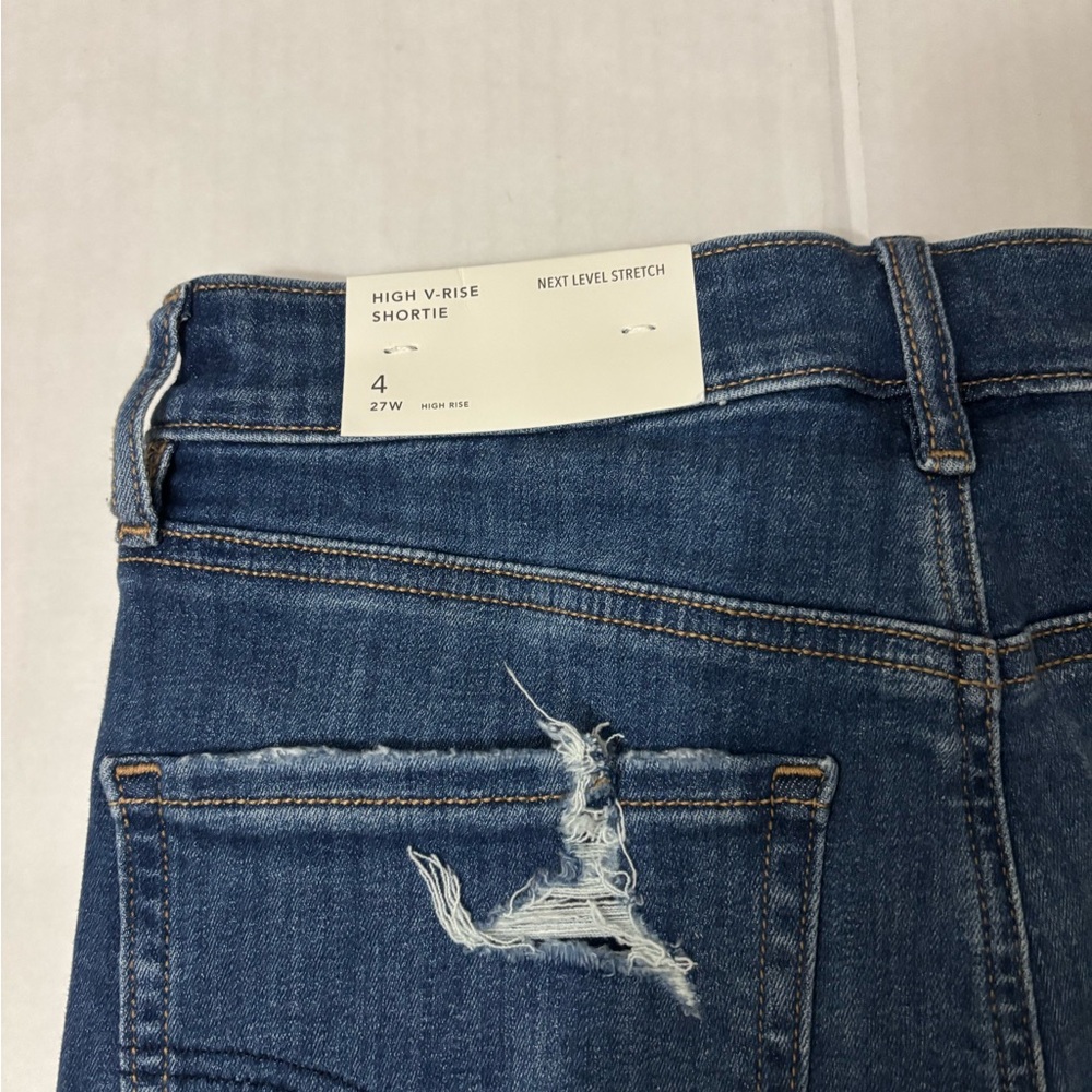 American Eagle Next Level High V Rise Shortie Denim Short Size 4 inseam 3” - Picture 8 of 9